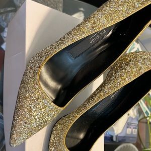 Go glitter, high heel shoes
